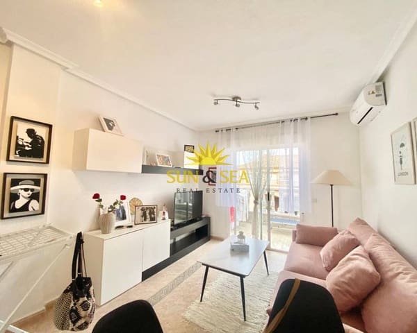 2 makuuhuone Omakotitalo vuokrattavana paikassa Aguas Nuevas, Torrevieja mukana uima-altaan - 600 € (Ref: 8826267)