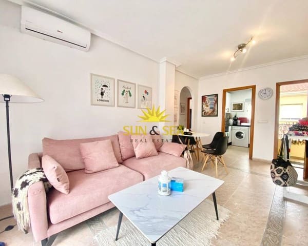 2 makuuhuone Omakotitalo vuokrattavana paikassa Aguas Nuevas, Torrevieja mukana uima-altaan - 600 € (Ref: 8826267)