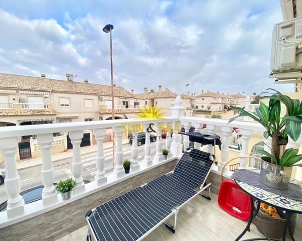 2 soveværelse Byhus til leje i Aguas Nuevas, Torrevieja med swimmingpool - € 600 (Ref: 8826267)