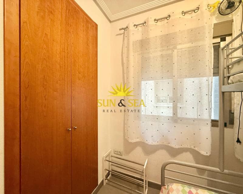 2 soveværelse Lejlighed til leje i Guardamar del Segura - € 800 (Ref: 8846876)