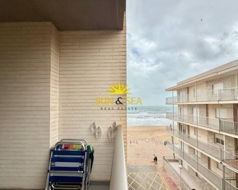 2 soveværelse Lejlighed til leje i Guardamar del Segura - € 800 (Ref: 8846876)