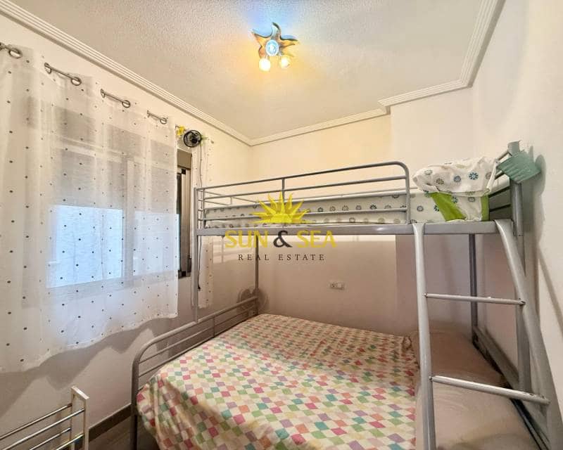 2 soveværelse Lejlighed til leje i Guardamar del Segura - € 800 (Ref: 8846876)