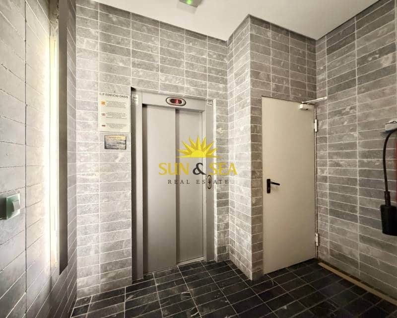 2 soveværelse Lejlighed til leje i Guardamar del Segura - € 800 (Ref: 8846876)