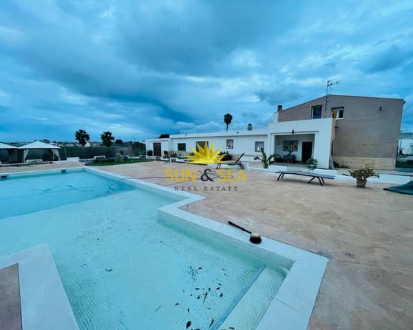 Chalet de 4 habitaciones en Dolores en venta con piscina garaje - 636.600 € (Ref: 8851142)