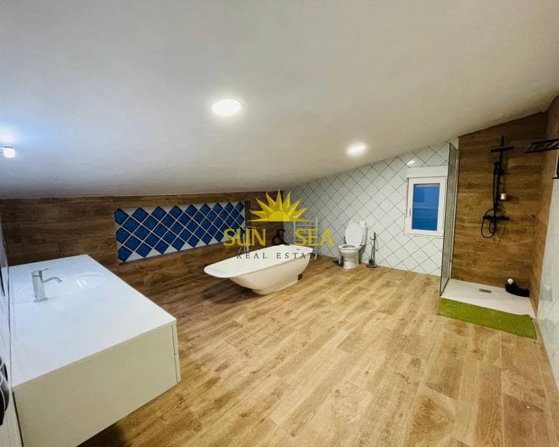 4 camera da letto Villa in vendita in Dolores con piscina garage - 636.600 € (Rif: 8851142)