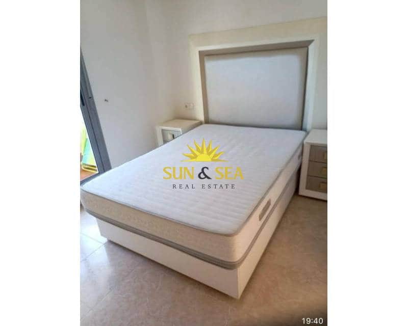 2 slaapkamer Appartement te huur in Arenales del Sol met zwembad garage - € 1.200 (Ref: 8855537)