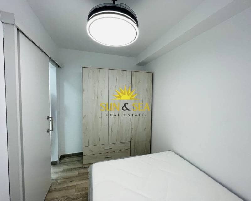 2 bedroom Apartment for rent in Guardamar del Segura with pool garage - € 700 (Ref: 8863471)