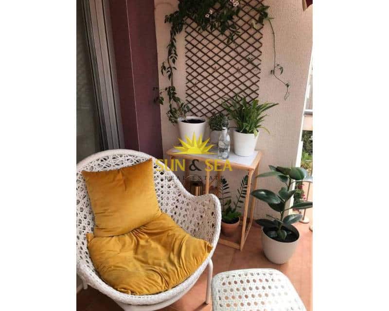 Apartamento de 2 habitaciones en Orihuela Costa en alquiler con piscina - 800 € (Ref: 8864341)