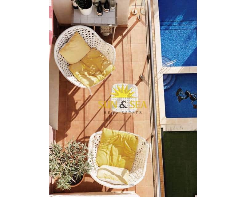 Apartamento de 2 habitaciones en Orihuela Costa en alquiler con piscina - 800 € (Ref: 8864341)