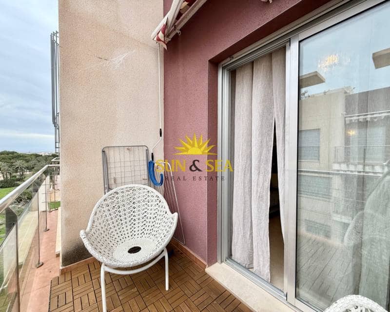 2 makuuhuone Huoneisto vuokrattavana paikassa Orihuela Costa mukana uima-altaan - 950 € (Ref: 8864341)