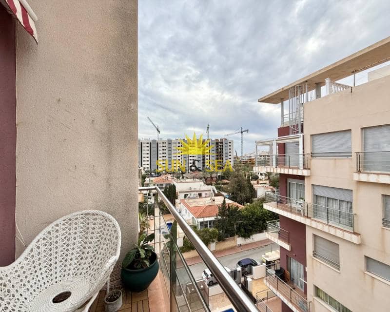 2 makuuhuone Huoneisto vuokrattavana paikassa Orihuela Costa mukana uima-altaan - 950 € (Ref: 8864341)