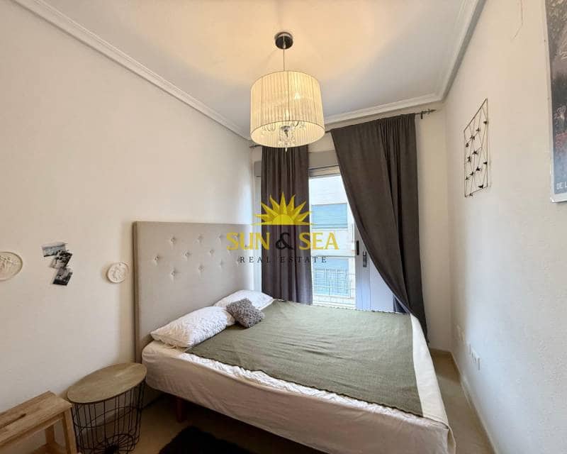 2 makuuhuone Huoneisto vuokrattavana paikassa Orihuela Costa mukana uima-altaan - 950 € (Ref: 8864341)