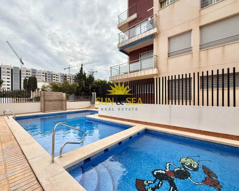 2 makuuhuone Huoneisto vuokrattavana paikassa Orihuela Costa mukana uima-altaan - 950 € (Ref: 8864341)