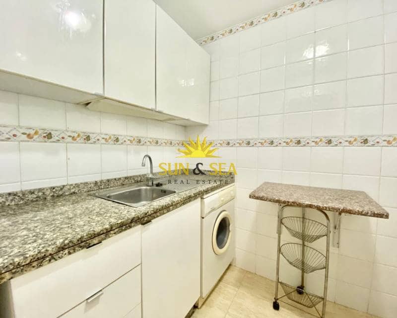 2 quarto Apartamento para arrendar em Guardamar del Segura com garagem - 800 € (Ref: 8865714)