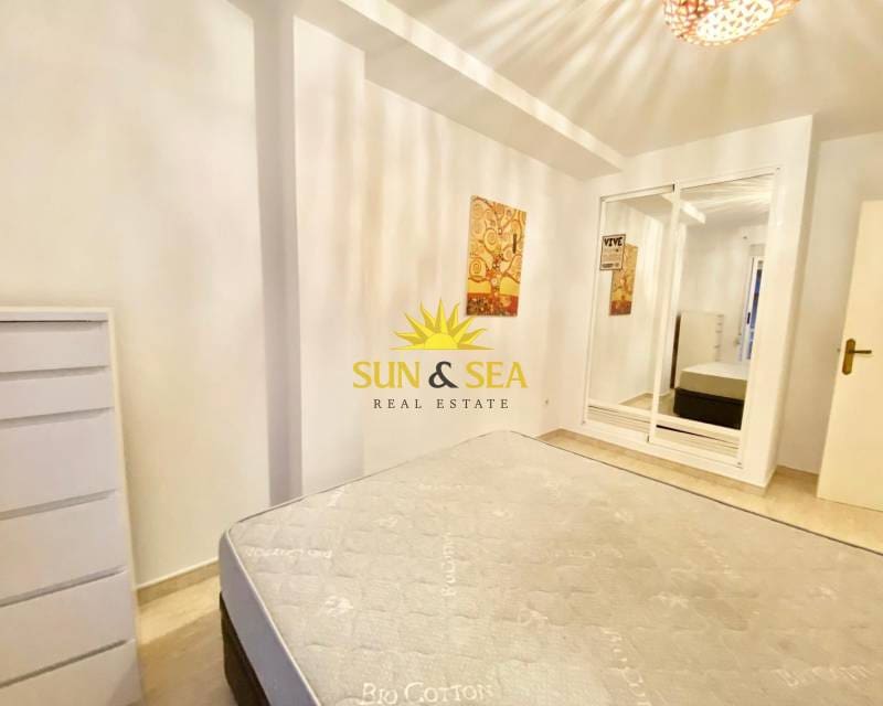2 quarto Apartamento para arrendar em Guardamar del Segura com garagem - 800 € (Ref: 8865714)