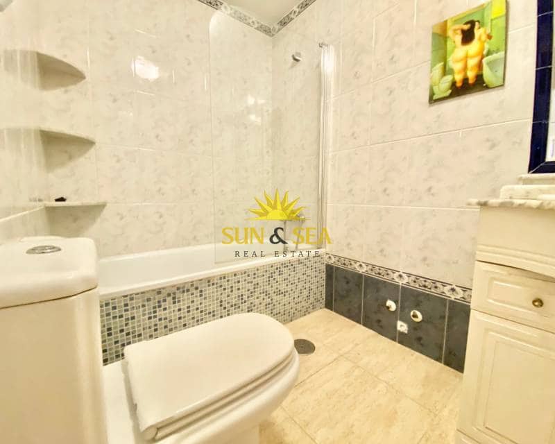 2 quarto Apartamento para arrendar em Guardamar del Segura com garagem - 800 € (Ref: 8865714)