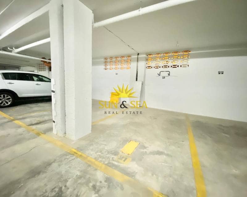 2 quarto Apartamento para arrendar em Guardamar del Segura com garagem - 800 € (Ref: 8865714)
