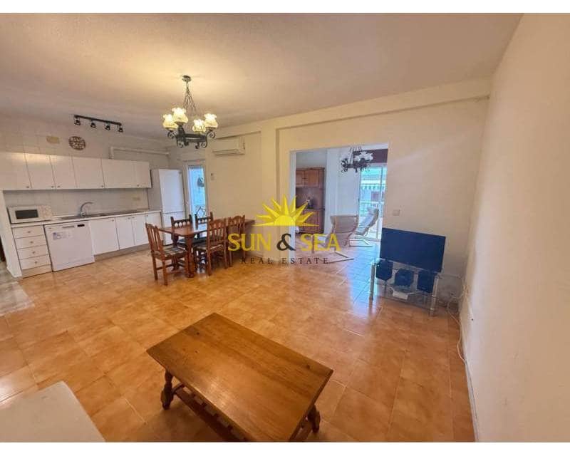 2 soverom Penthouse til leie i La Mata - € 900 (Ref: 8873847)