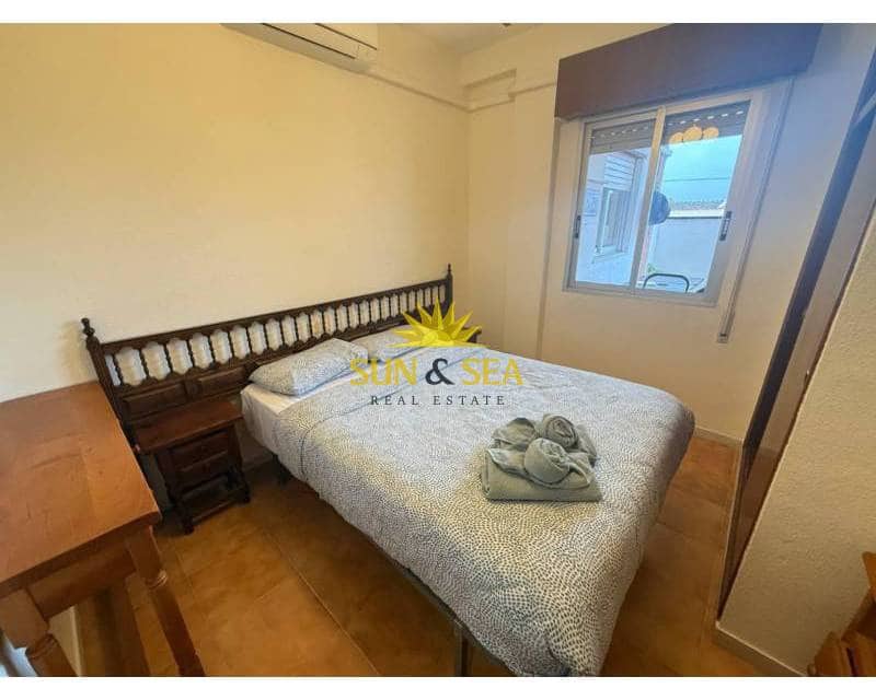 2 soverom Penthouse til leie i La Mata - € 900 (Ref: 8873847)