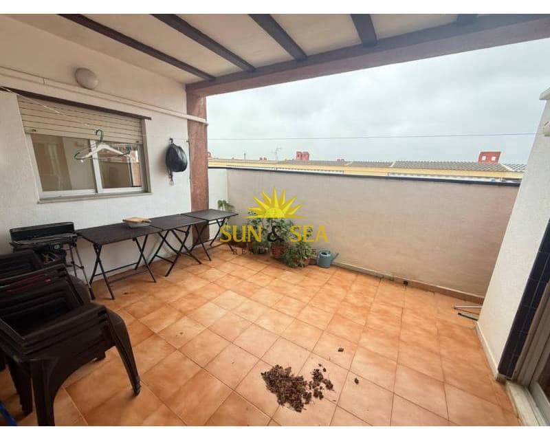 2 soverom Penthouse til leie i La Mata - € 900 (Ref: 8873847)