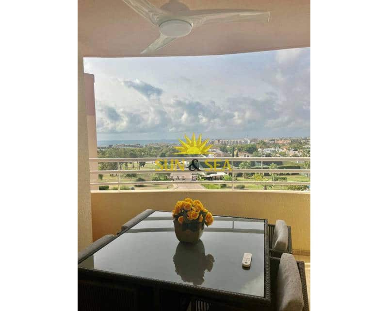 Apartamento de 2 habitaciones en Dehesa de Campoamor en alquiler con piscina garaje - 950 € (Ref: 8886986)