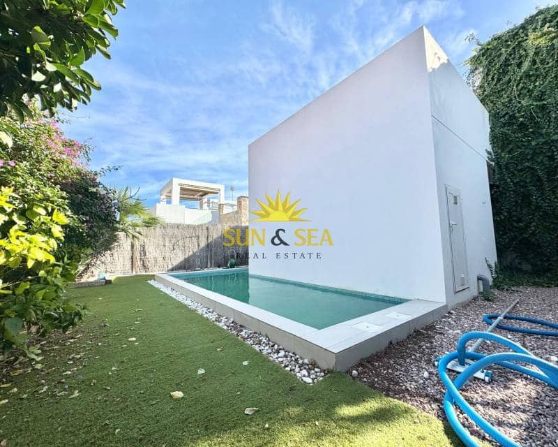 Chalet de 2 habitaciones en Los Dolses en alquiler con piscina garaje - 2.500 € (Ref: 8891426)