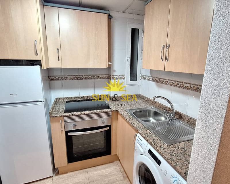 2 makuuhuone Huoneisto vuokrattavana paikassa Torrevieja - 800 € (Ref: 8893670)