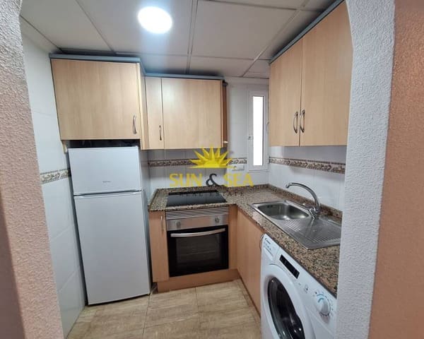 2 makuuhuone Huoneisto vuokrattavana paikassa Centro, Torrevieja - 800 € (Ref: 8893670)