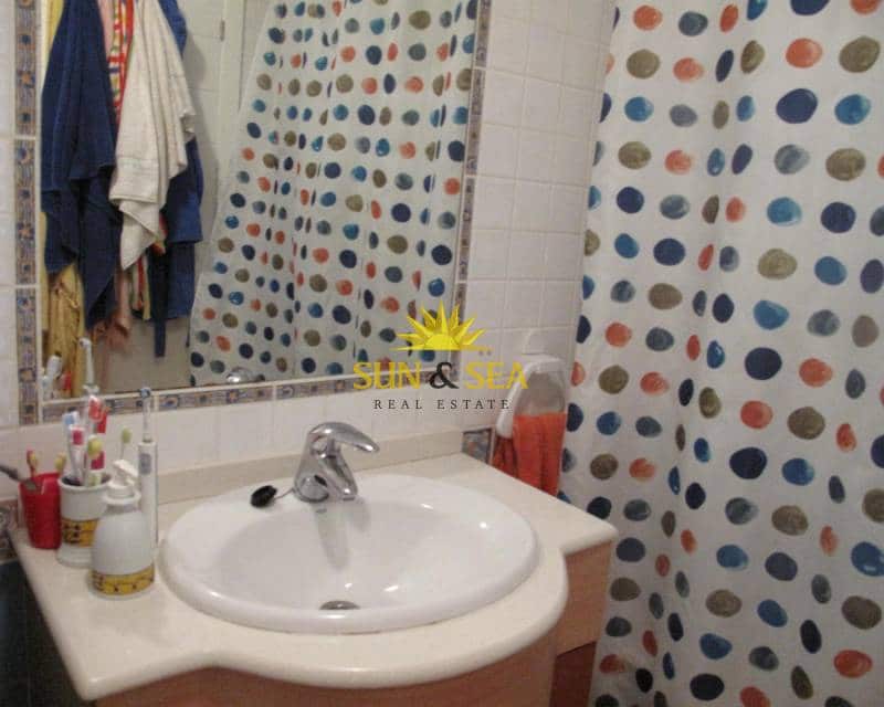 Appartement de 2 chambres à louer à Playa Honda avec piscine garage - 600 € (Ref: 8895885)