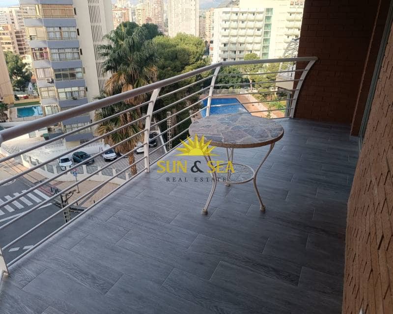 1 Zimmer Apartment zu vermieten in Benidorm mit Pool - 850 € (Ref: 8897827)