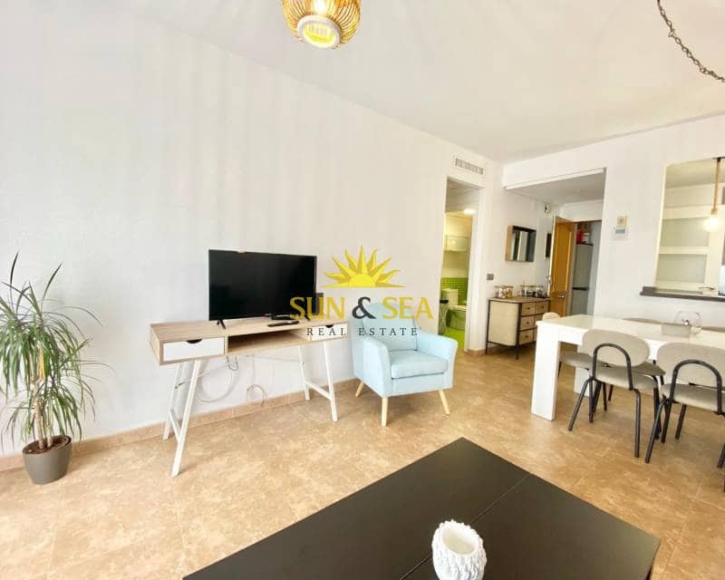 3 sovrum Lägenhet att hyra i Torrevieja med pool garage - 1 300 € (Ref: 8898136)