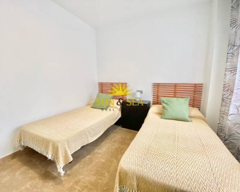 3 sovrum Lägenhet att hyra i Torrevieja med pool garage - 1 300 € (Ref: 8898136)