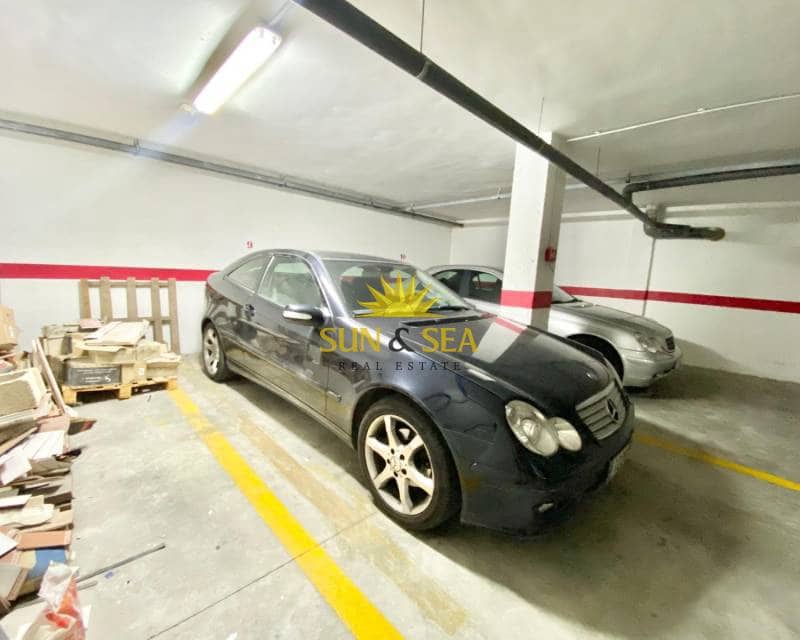 3 sovrum Lägenhet att hyra i Torrevieja med pool garage - 1 300 € (Ref: 8898136)