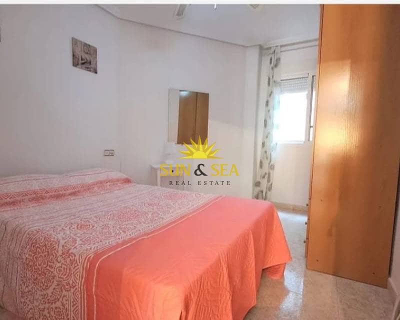 2 sovrum Lägenhet att hyra i La Mata - 1 350 € (Ref: 8898137)