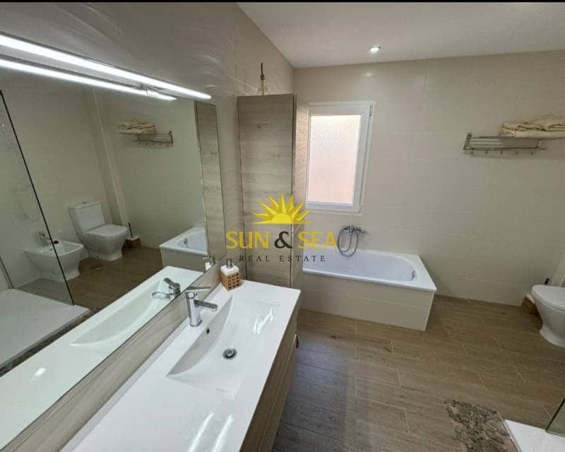3 bedroom Apartment for sale in Alicante / Alacant city with garage - € 1,195,000 (Ref: 8906945)