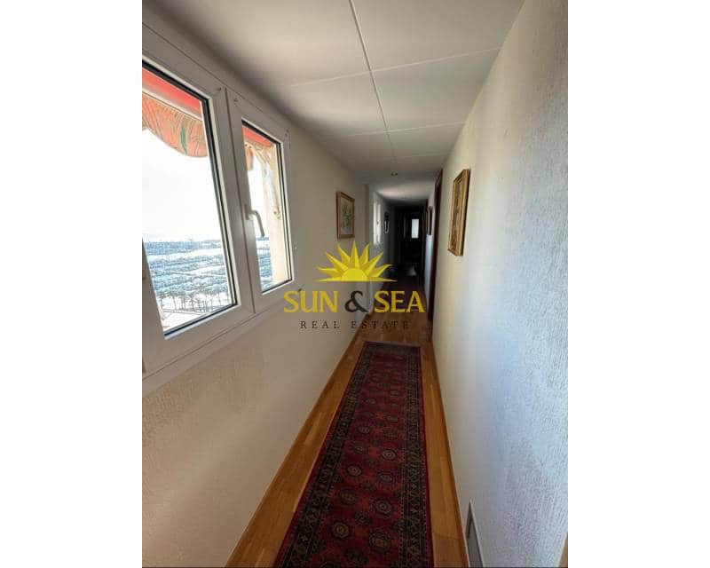 3 bedroom Apartment for sale in Alicante / Alacant city with garage - € 1,195,000 (Ref: 8906945)