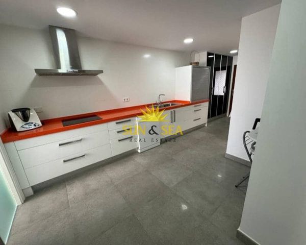 3 bedroom Apartment for sale in Ensanche - Diputacion, Alicante / Alacant city with garage - € 1,195,000 (Ref: 8906945)