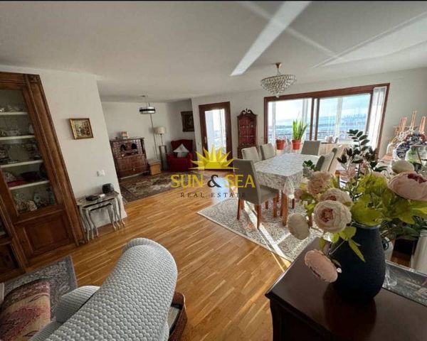 3 bedroom Apartment for sale in Ensanche - Diputacion, Alicante / Alacant city with garage - € 1,195,000 (Ref: 8906945)