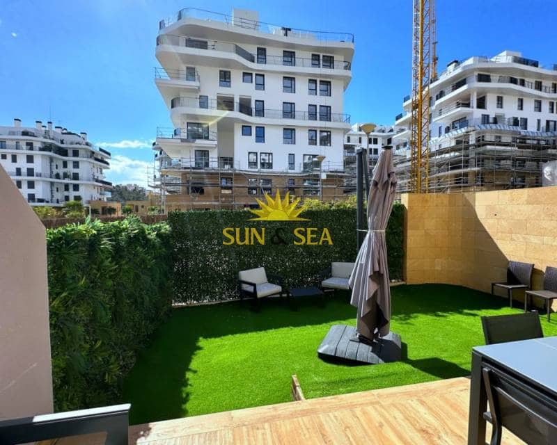 Appartement de 4 chambres à louer à La Villajoyosa / Vila Joiosa avec piscine garage - 2 600 € (Ref: 8906946)