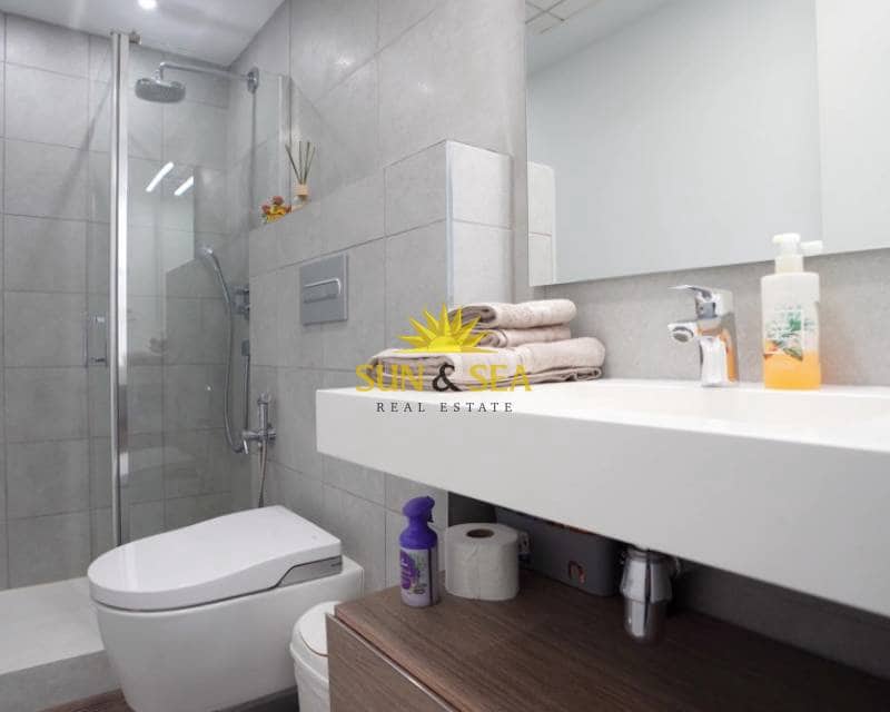 Appartement de 4 chambres à louer à La Villajoyosa / Vila Joiosa avec piscine garage - 2 600 € (Ref: 8906946)