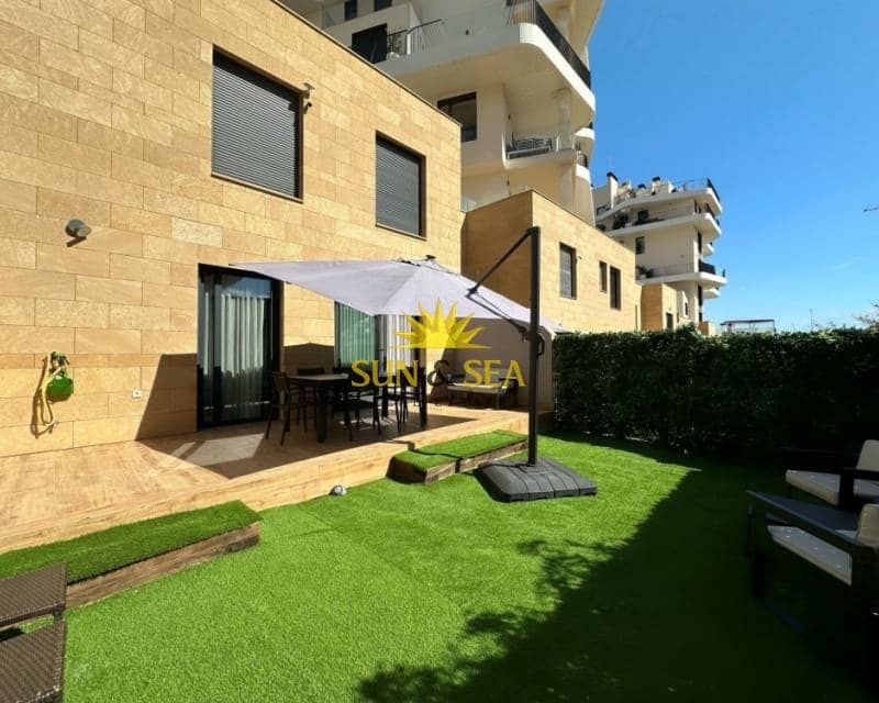 Appartement de 4 chambres à louer à La Villajoyosa / Vila Joiosa avec piscine garage - 2 600 € (Ref: 8906946)