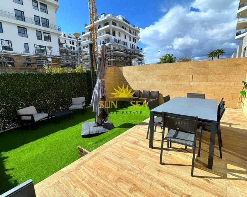 Appartement de 4 chambres à louer à La Villajoyosa / Vila Joiosa avec piscine garage - 2 600 € (Ref: 8906946)