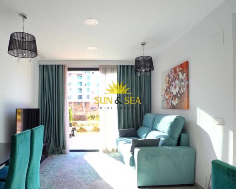 Appartement de 4 chambres à louer à La Villajoyosa / Vila Joiosa avec piscine garage - 2 600 € (Ref: 8906946)