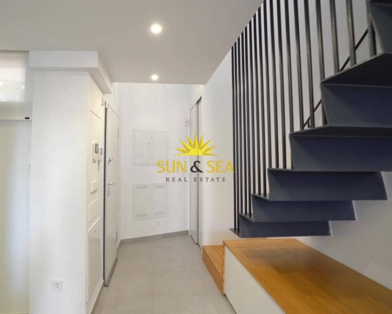 Appartement de 4 chambres à louer à La Villajoyosa / Vila Joiosa avec piscine garage - 2 600 € (Ref: 8906946)