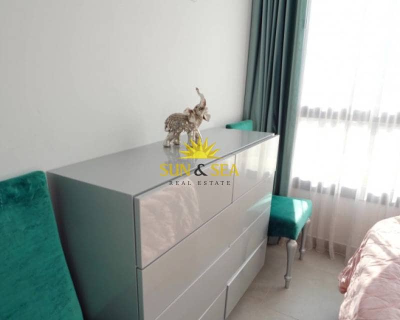 Appartement de 4 chambres à louer à La Villajoyosa / Vila Joiosa avec piscine garage - 2 600 € (Ref: 8906946)