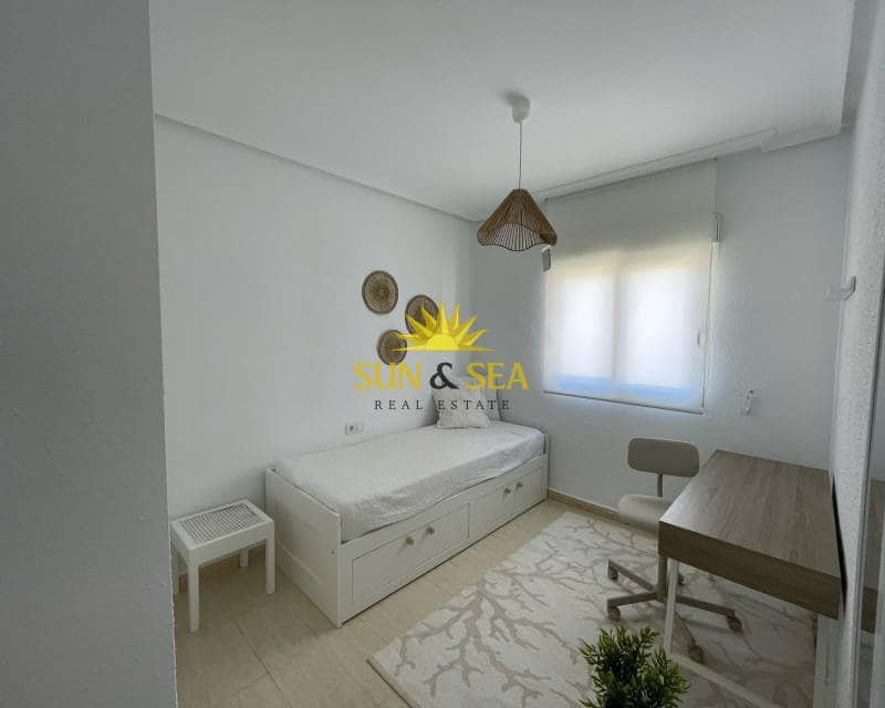 2 sovrum Hus att hyra i La Florida med pool - 1 400 € (Ref: 8906948)