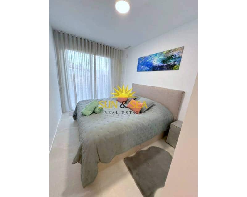 2 soveværelse Lejlighed til leje i Finestrat med swimmingpool - € 2.000 (Ref: 8906950)