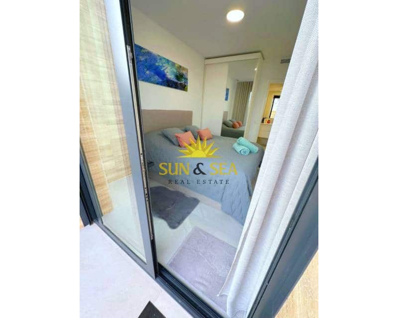 2 soveværelse Lejlighed til leje i Finestrat med swimmingpool - € 2.000 (Ref: 8906950)