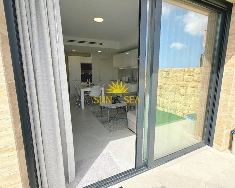 2 soveværelse Lejlighed til leje i Finestrat med swimmingpool - € 2.000 (Ref: 8906950)