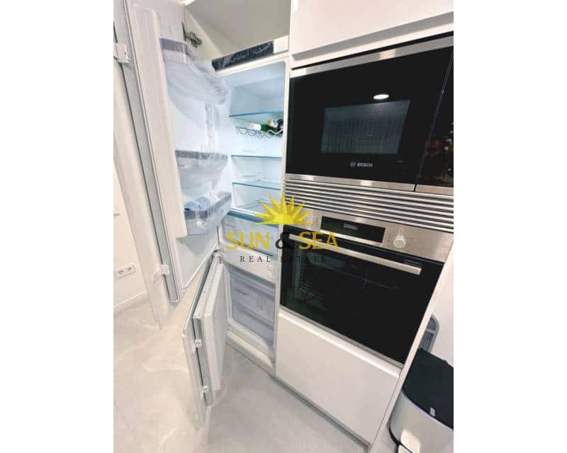 2 soveværelse Lejlighed til leje i Finestrat med swimmingpool - € 2.000 (Ref: 8906950)